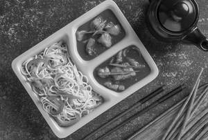Chilli Paneer Gravy with Noodle