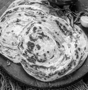 Laccha paratha