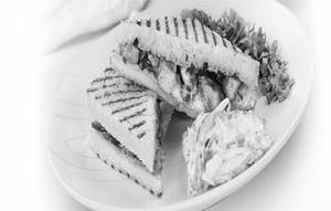 Grilled Chicken Tikka Cheese Sandwich (1 Pc)