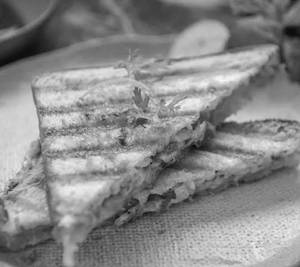 Grilled Vegetable Sandwich (1 Pc)