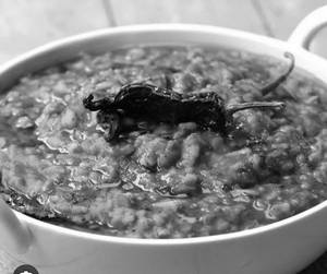 Palak Khichdi With Raita And Papad