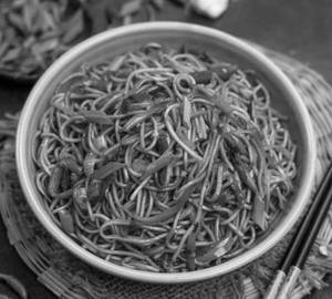 Schezwan Veg Fried Noodles