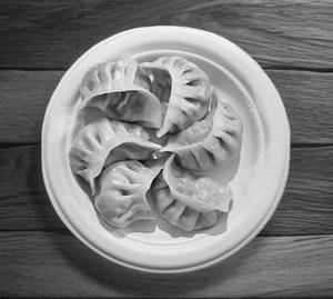 Veg Steamed Momo(6 Pcs)