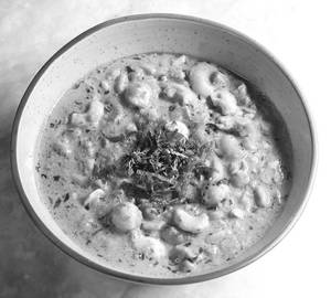 Kaju Makhana Mutter Kurma  