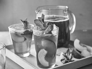 Iced Peach Tea