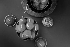 Motichur Laddu