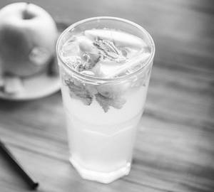 Green Apple Mojito