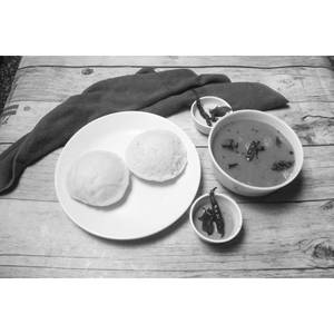 Idli Sambar [2 Pieces]