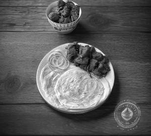 Dry Chilli Chicken Half With Rumali Roti 2pics