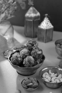 Dry Fruit Laddu