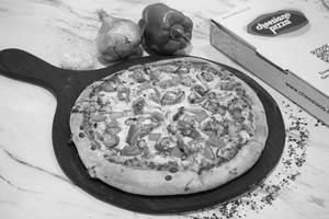 Paneer Peri Peri Pizza