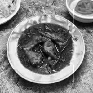 Fish In Hot Garlic Souce ( Rawas )