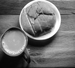 Chai [1 Cup] with Bun Makkhan