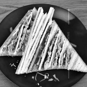 Veg Club Triple Triangle