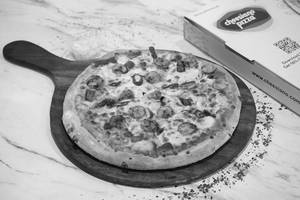 Spicy Chicken Sausage Pizza