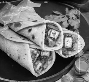 Paneer Schezwan Cheese Roll