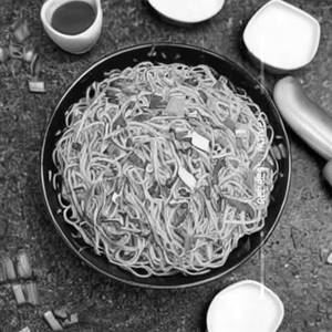 Egg Schezwan Garlic Noodles