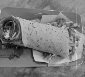 Veg Schezwan Cheese Frankie