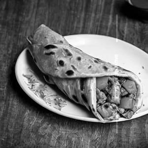 Whole Wheat Bhuna Chicken Roll