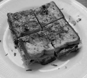 Bread omelette