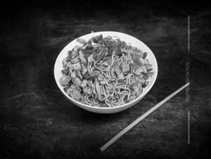 Chicken Burnt Chilli Noodles[1000 Ml]