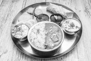 Special Paneer Sabji Basmati Rice Bowl (650Ml)