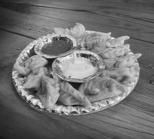 Paneer steamed momos [10 pieces]