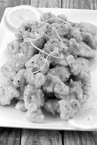 Schezwan Chicken (8pcs)