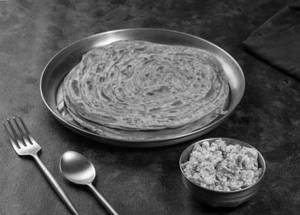 Millet Kerala Parotta (2Pc) With Paneer Burji