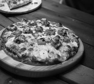 Medium  Schezwan Paneer Pizza 