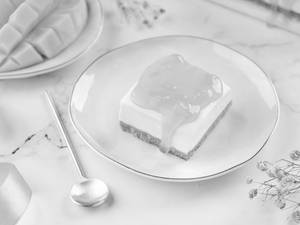 Mango Baked Cheesecake Slice