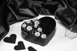 Chocolate Truffle Heart Cake [Egg]