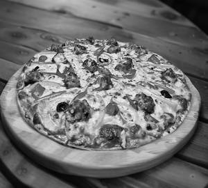 Regular Peppy Paneer Pizza