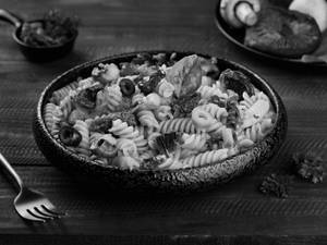 Spinach & Mushrooms Fusili Pasta