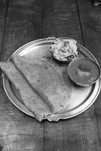 Adai With Avial