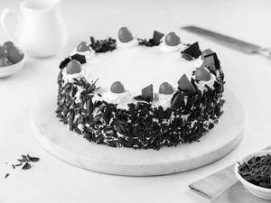 Black Forest Eggless Cake