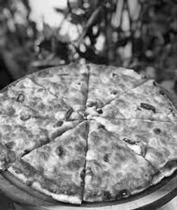 Cheese & Red Paprika Pizza