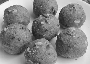 Churma Ladoo