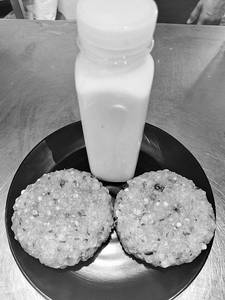 Upwas Sabudana Vada With Lassi