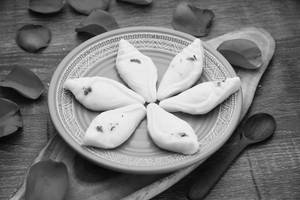 Sankha Sandesh (4 Pcs)