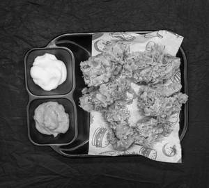 Hot & Crispy Chicken Wings - 6 Pcs