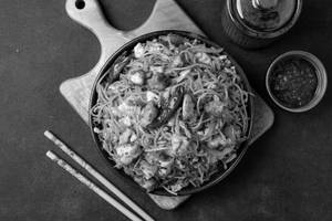 Chicken Schezwan Noodles