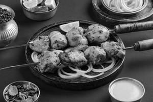 Murgh Garlic Tikka
