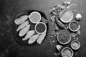 Simply Chicken Momos [6pc] [Steam]