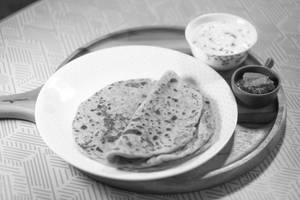 Paneer Payaz Paratha.