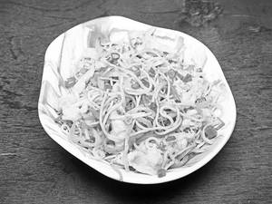 Egg Hakka Noodles