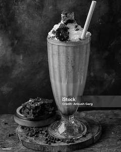Nutty Belgian Dark Chocolate Thick Shake 300 Ml