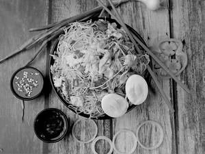 Egg Shanghai Noodles