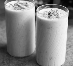 Dry Fruit Lassi