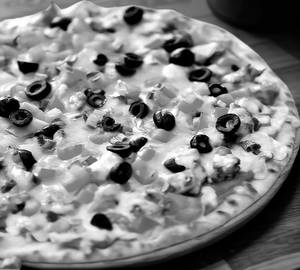 6 " Mexican hot pizza